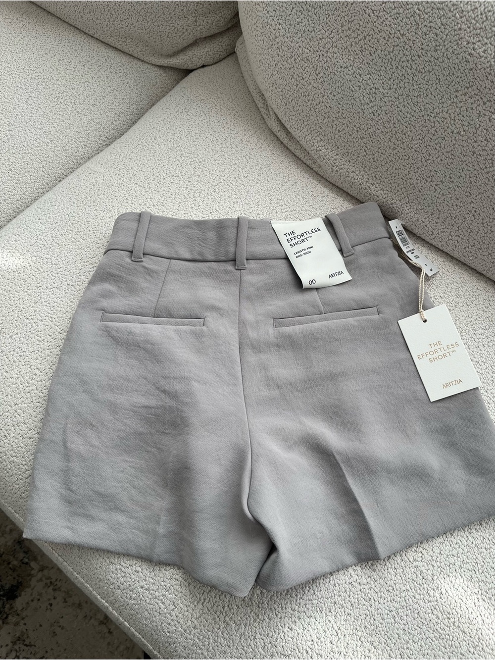 NWT Aritzia Effortless Mini Short - Picture 3 of 3